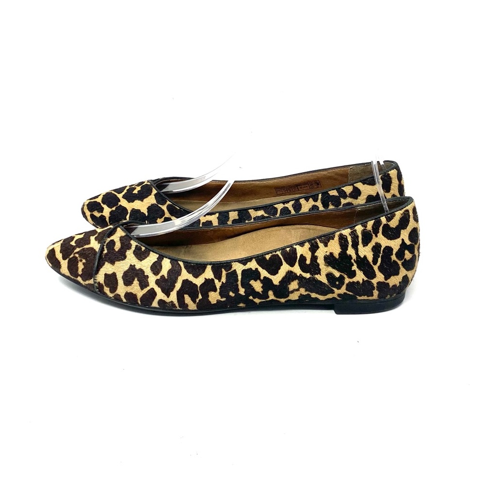 Vionic Flats - Picture 1 of 8